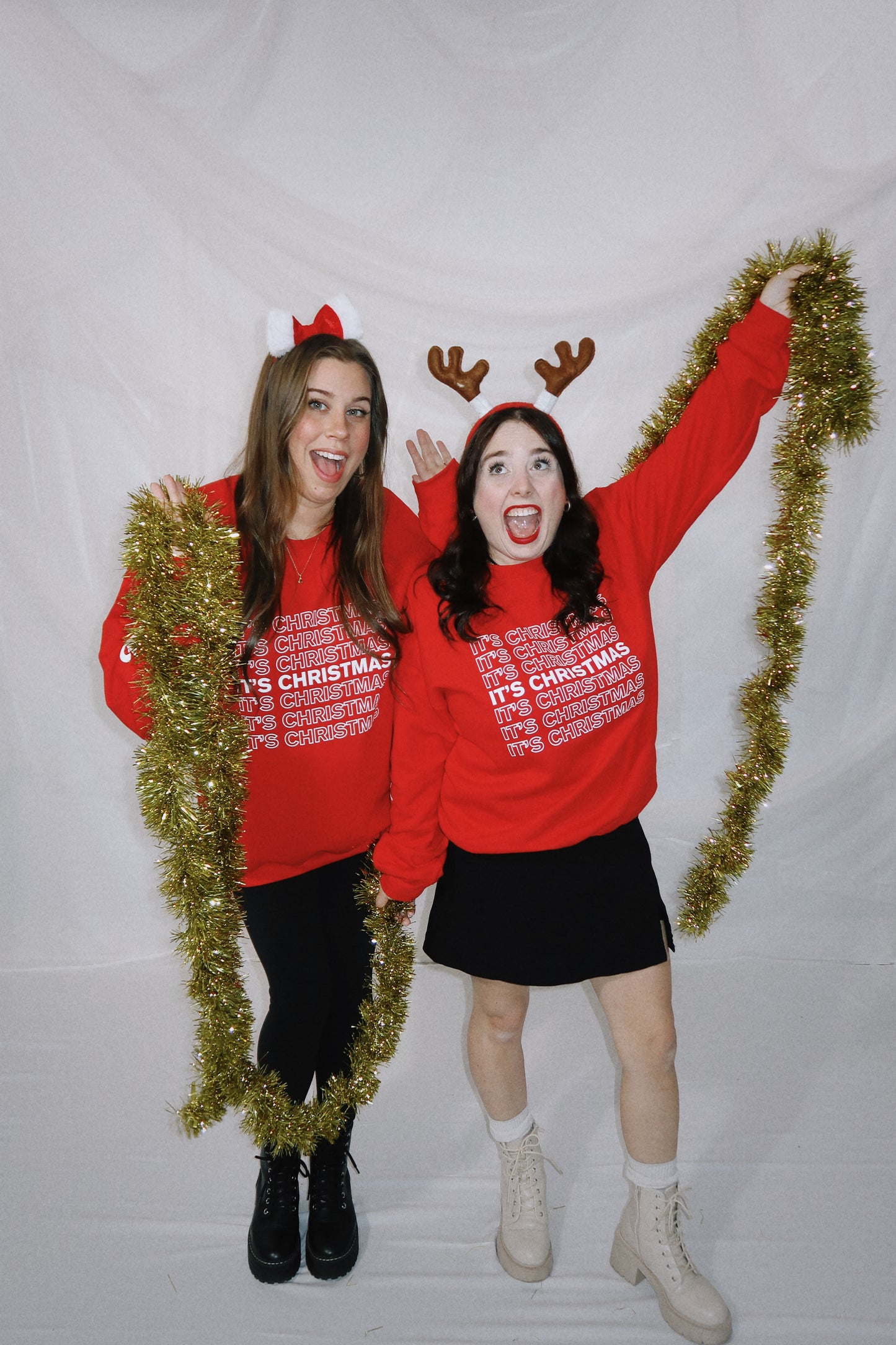 It’s Christmas Sweater in Red